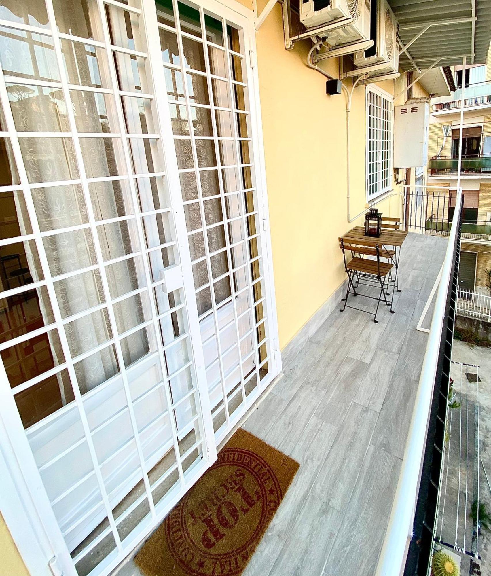 Capuanshome-Intero Appartamento Roma Dış mekan fotoğraf